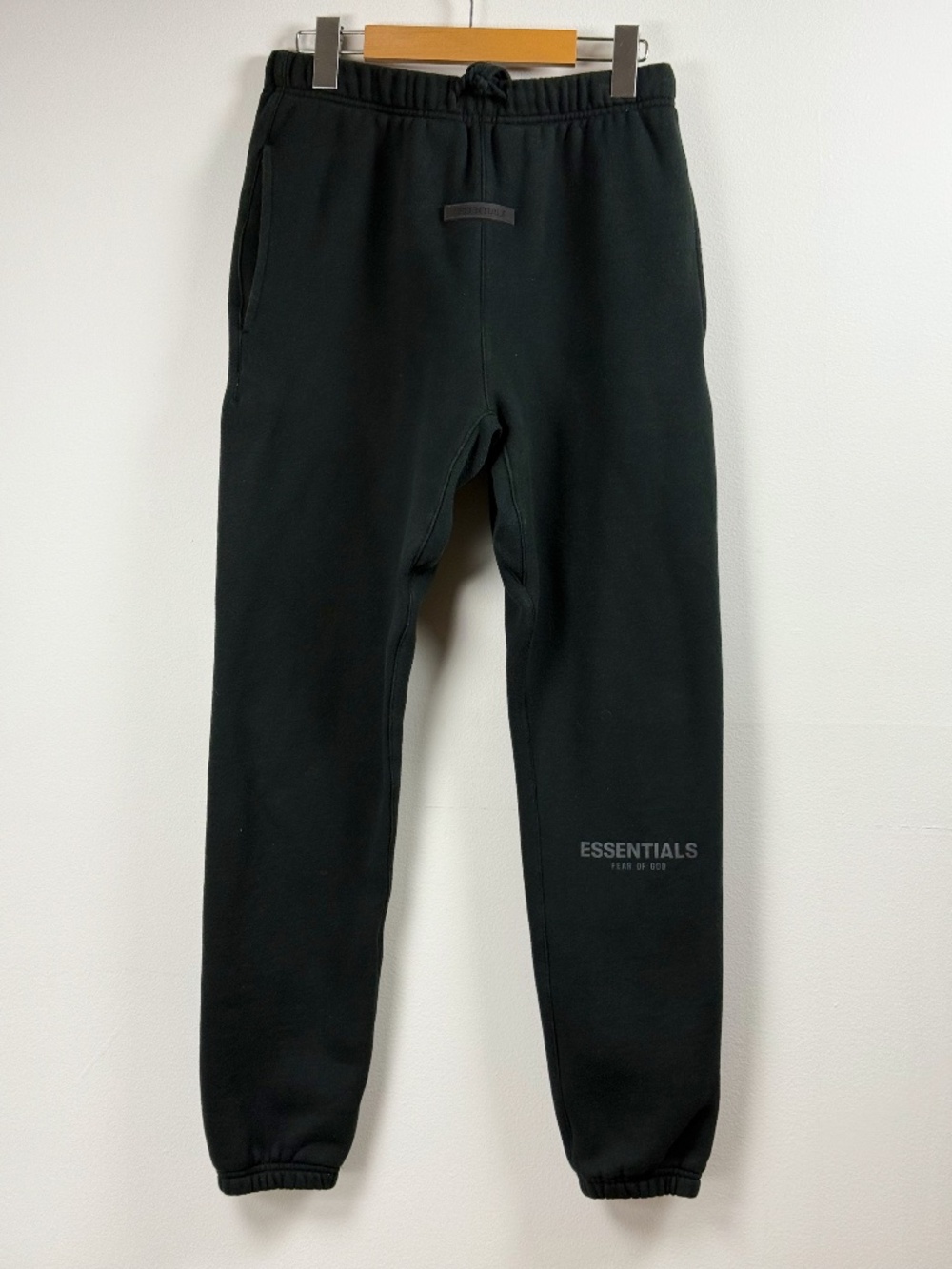 Essentials Fear of God sweat pants size XS Black